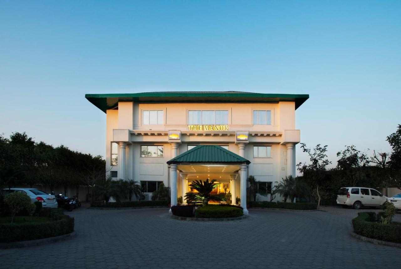The Manor Kashipur By Leisure Hotels Exterior photo